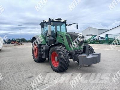 Fendt 826 VARIO Трактора