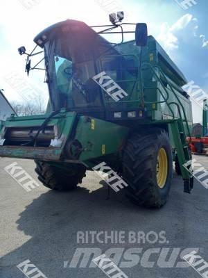 John Deere 2256 2WD Зерноуборочные комбайны