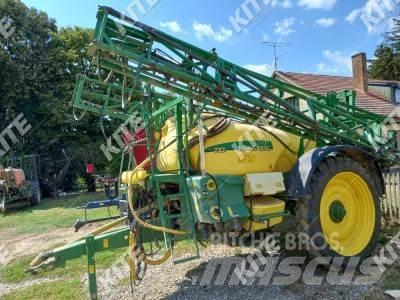 John Deere 732 Прицепные опрыскиватели