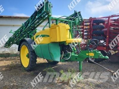 John Deere 732I/27M Прицепные опрыскиватели