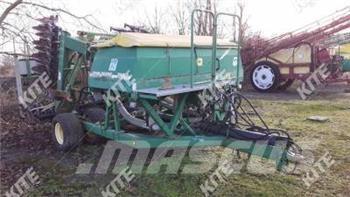 John Deere 740A Сеялки