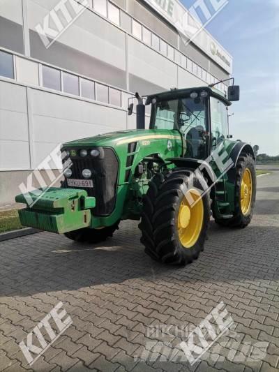 John Deere 8230 Трактора