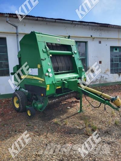 John Deere 852 Рулонные пресс-подборщики