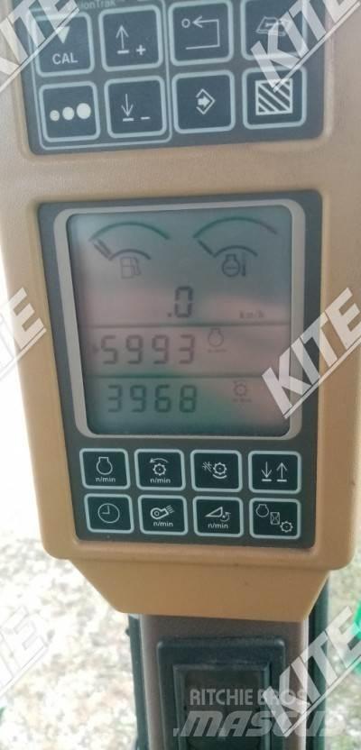 John Deere 9880i STS Зерноуборочные комбайны