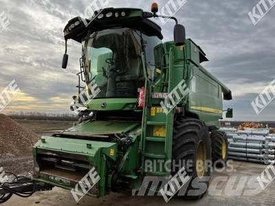 John Deere T660 Зерноуборочные комбайны