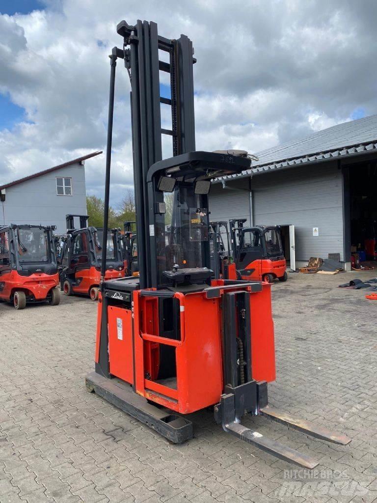 Linde V 12-02 Высотные комплектовщики