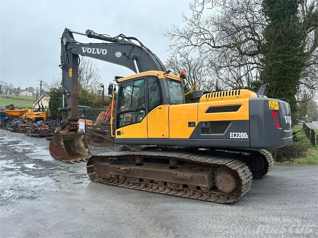 Volvo EC220DL Гусеничные экскаваторы