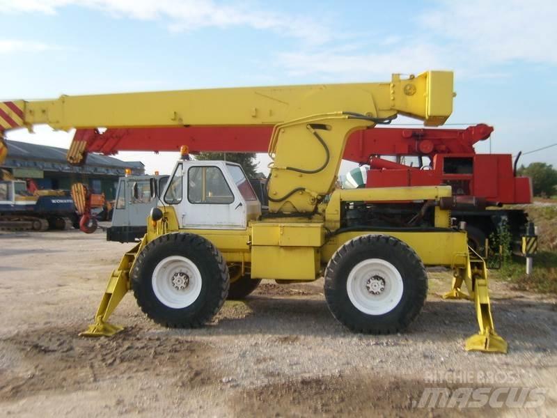 Austin WESTERN Автокраны вездеходы