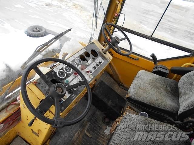 Bomag BW-161AC Катки тротуарные