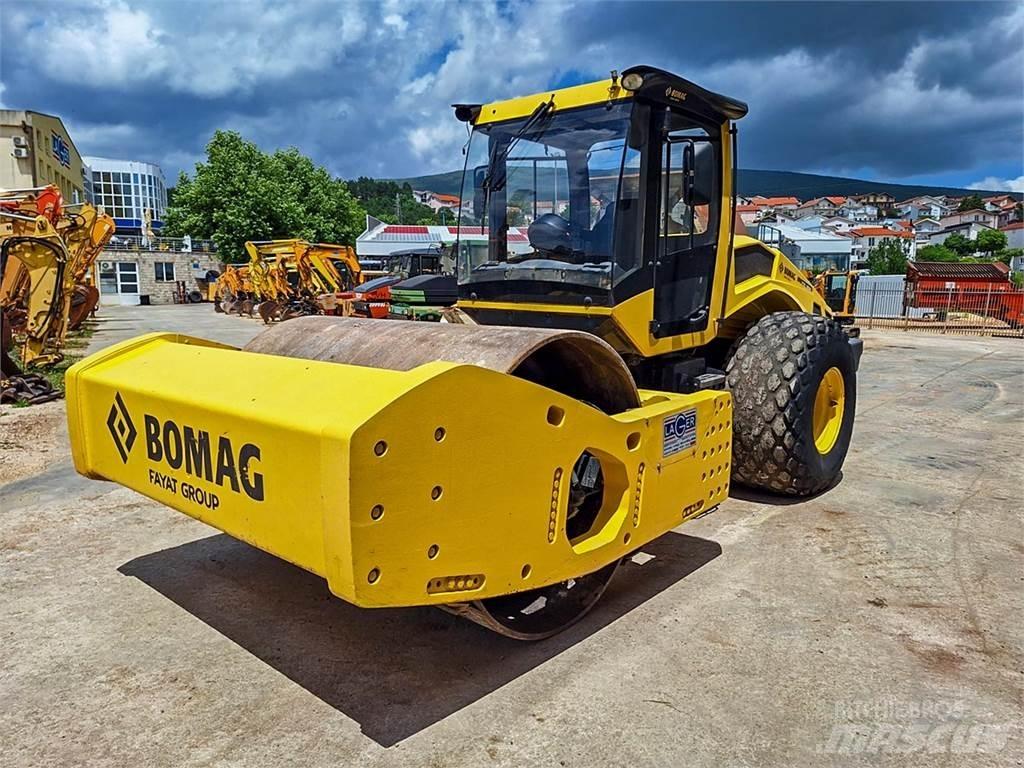 Bomag BW226PDH-5 Катки тротуарные