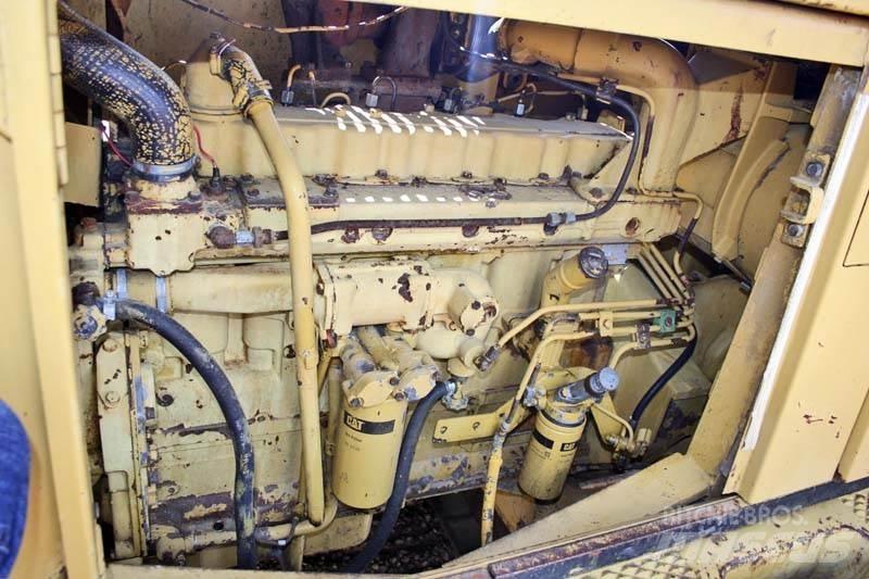 CAT 235 Гусеничные экскаваторы