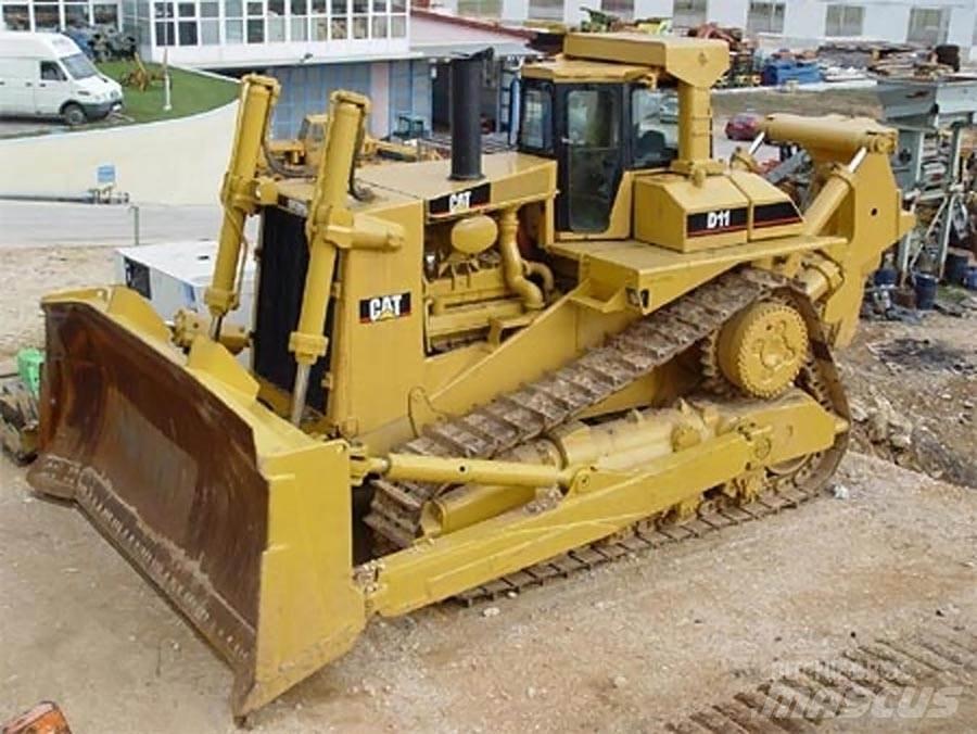 CAT D10 Гусеничные бульдозеры