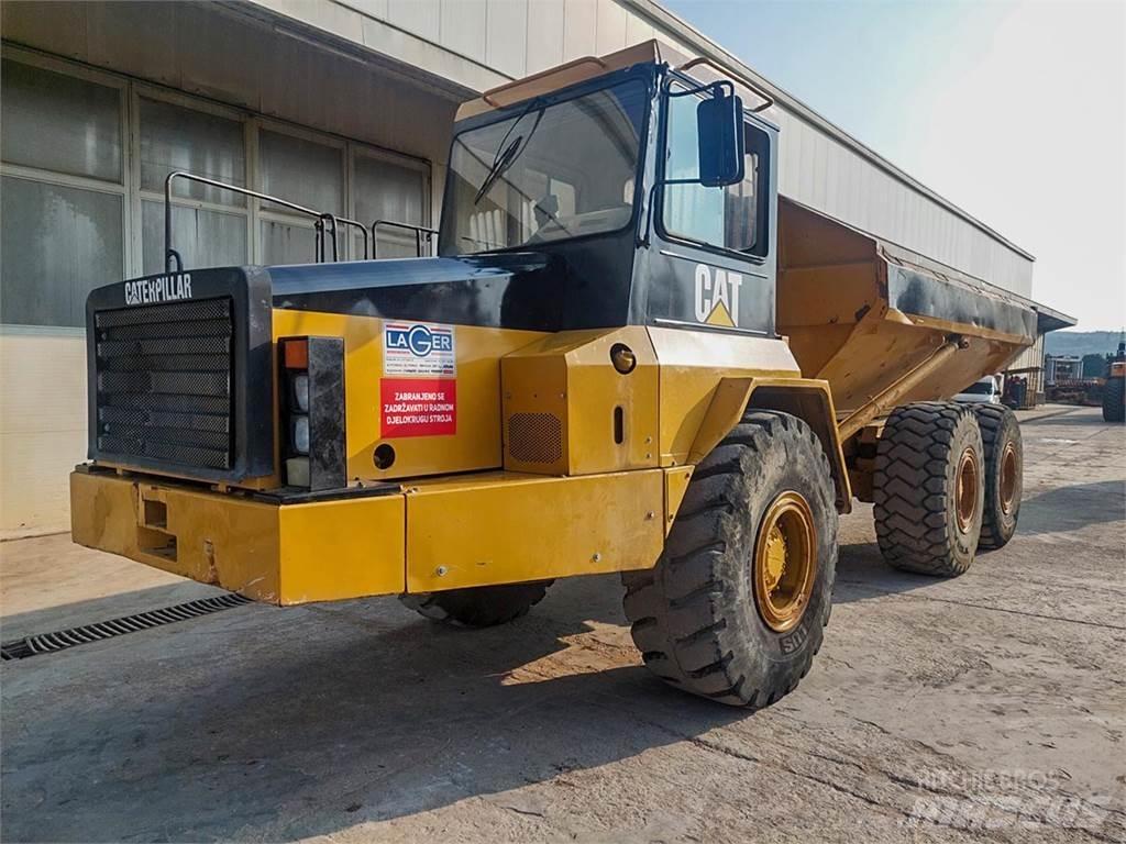 CAT D250E Шарнирно-сочленённые самосвалы