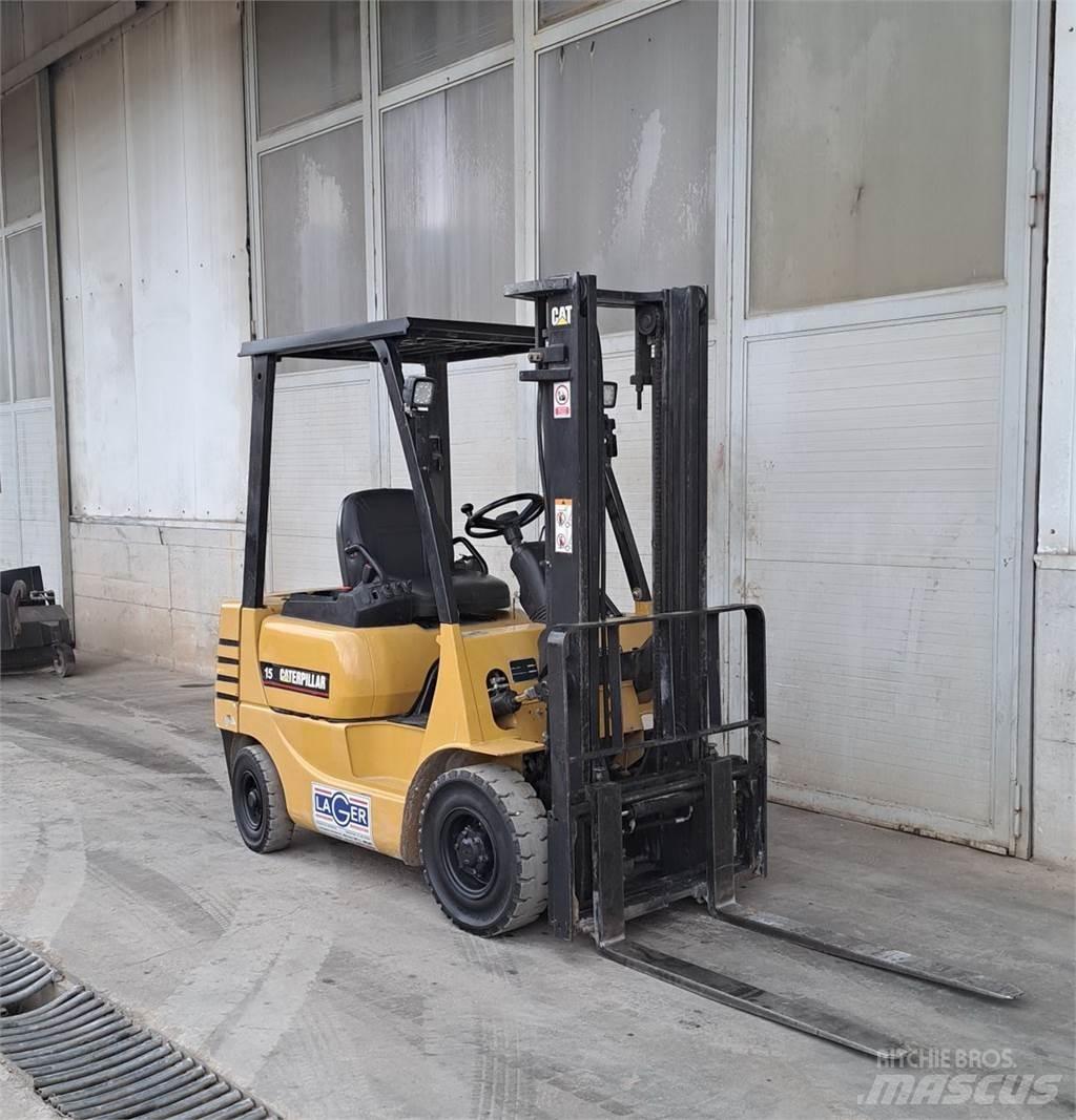 CAT DP15 Дизельные погрузчики