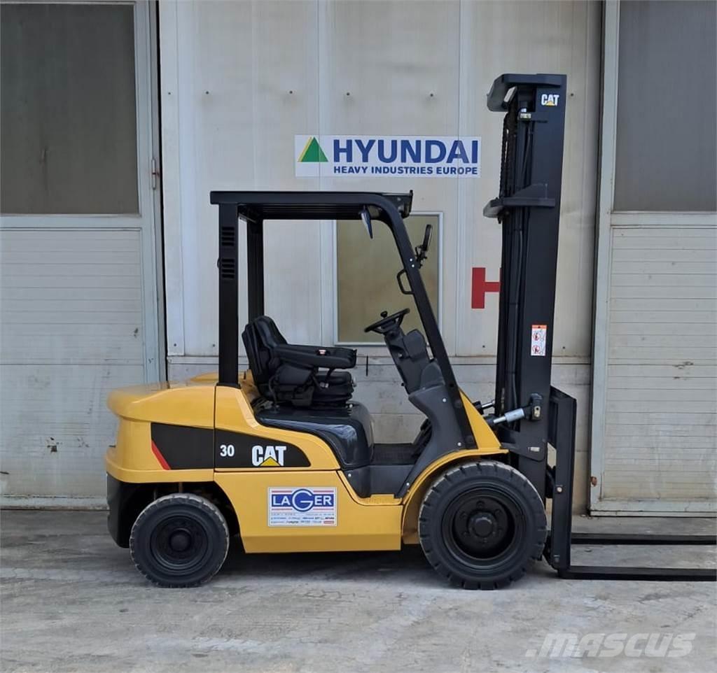 CAT DP30NT Дизельные погрузчики