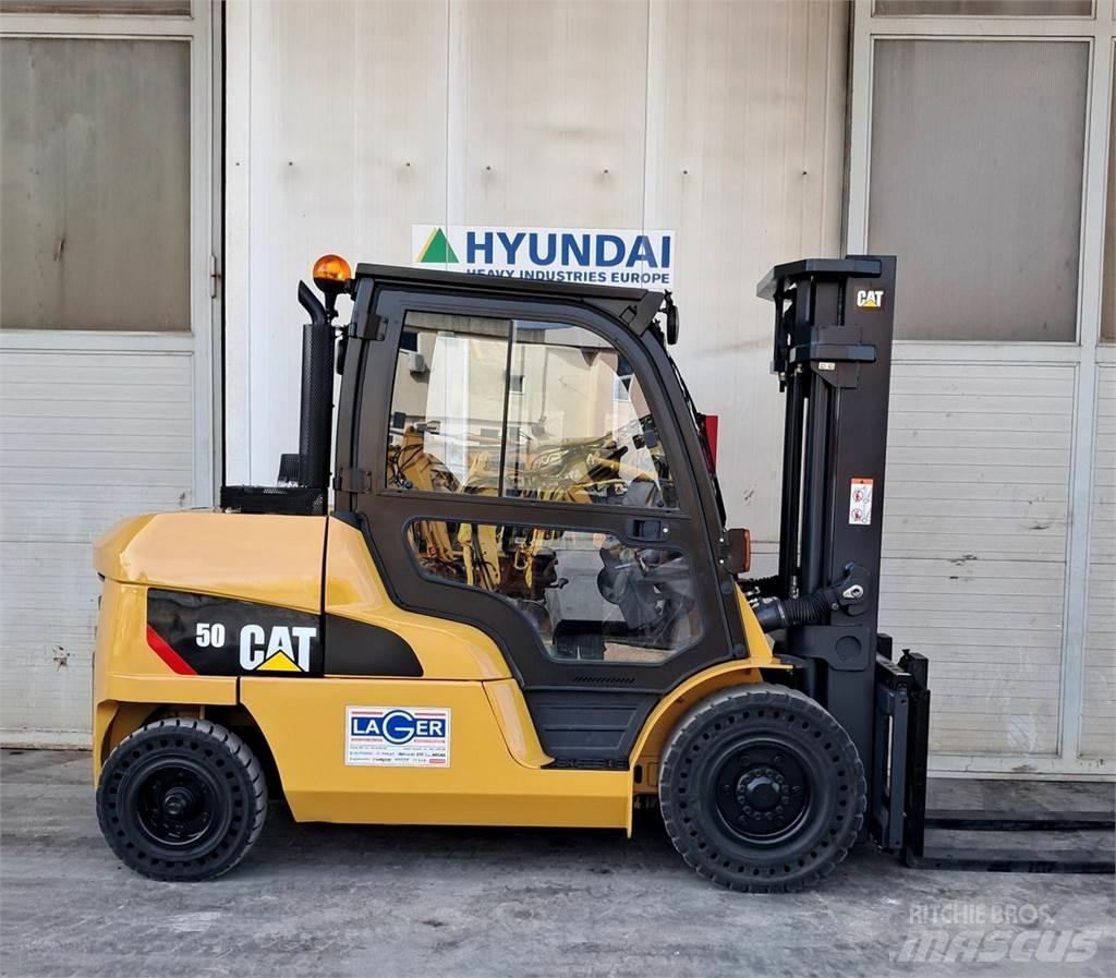 CAT DP50N Дизельные погрузчики