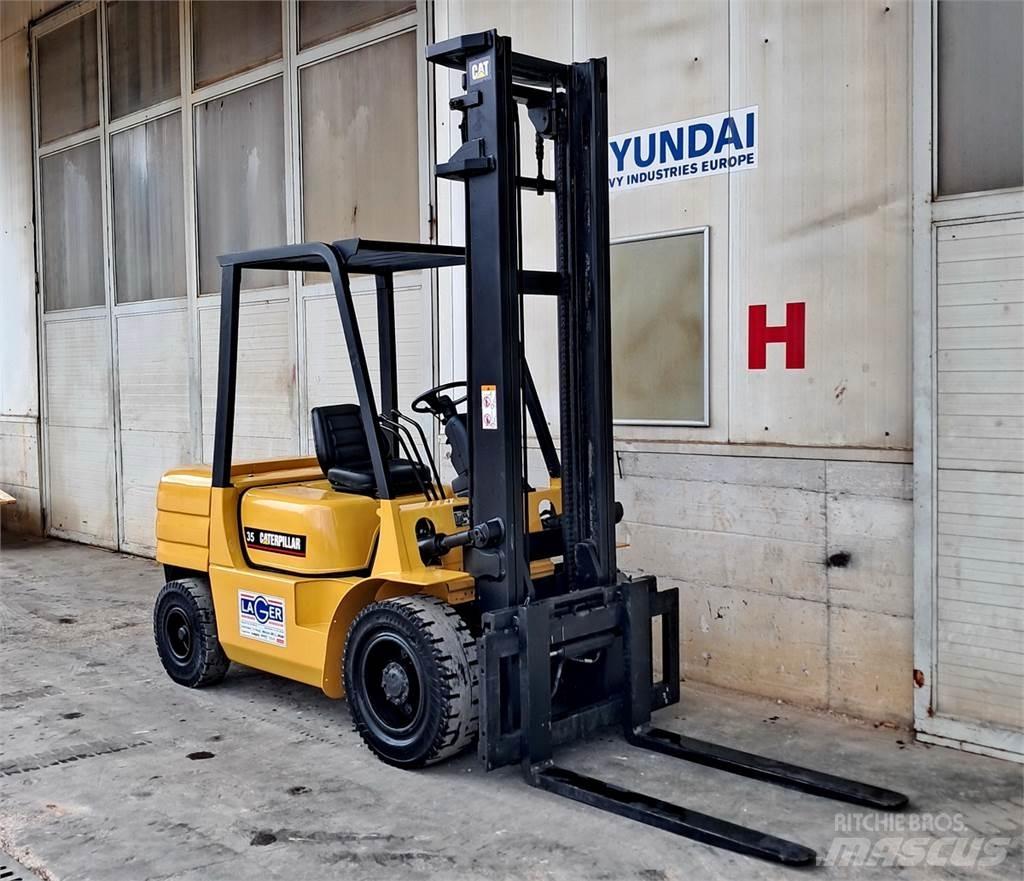 CAT FD35A Дизельные погрузчики