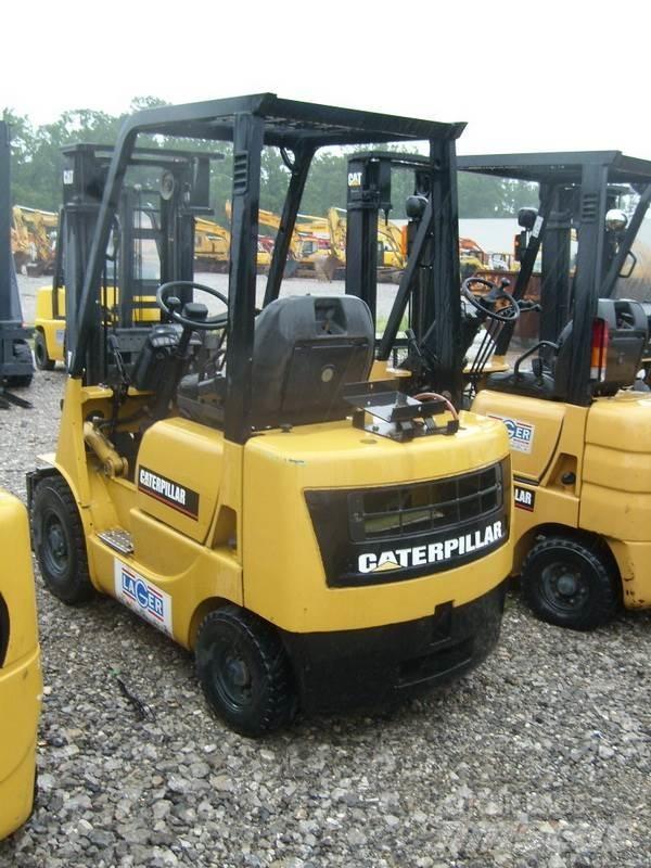 CAT GP18 Газовые погрузчики