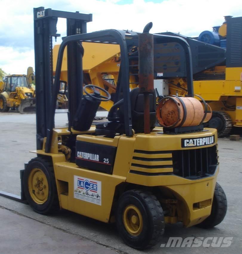 CAT GP25-2 Газовые погрузчики