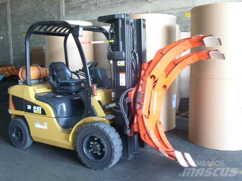 CAT GP30N Газовые погрузчики