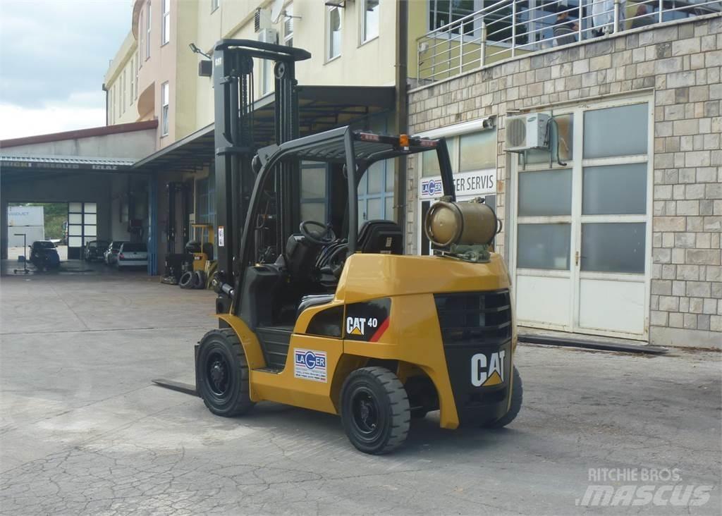 CAT GP40N Газовые погрузчики