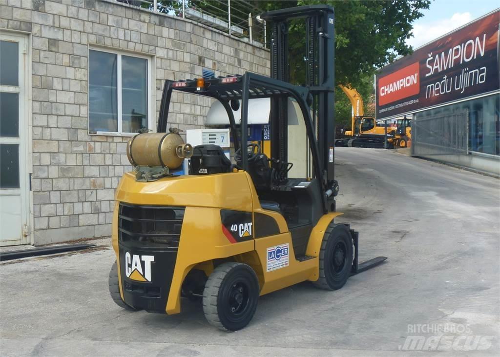 CAT GP40N Газовые погрузчики