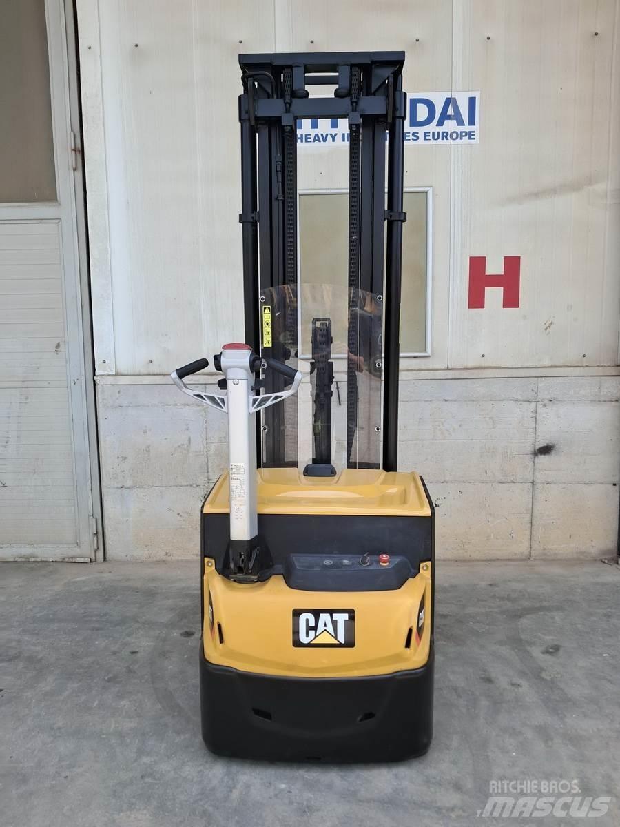 CAT NSP16N2 Ручные электрические тележки