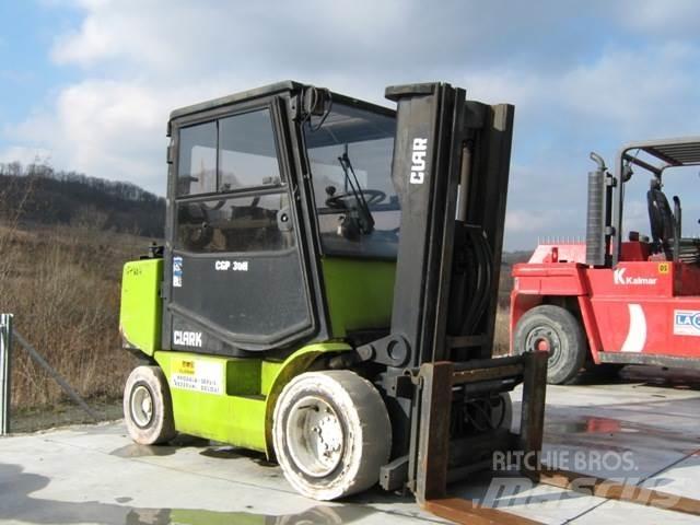Clark CGP30 Газовые погрузчики