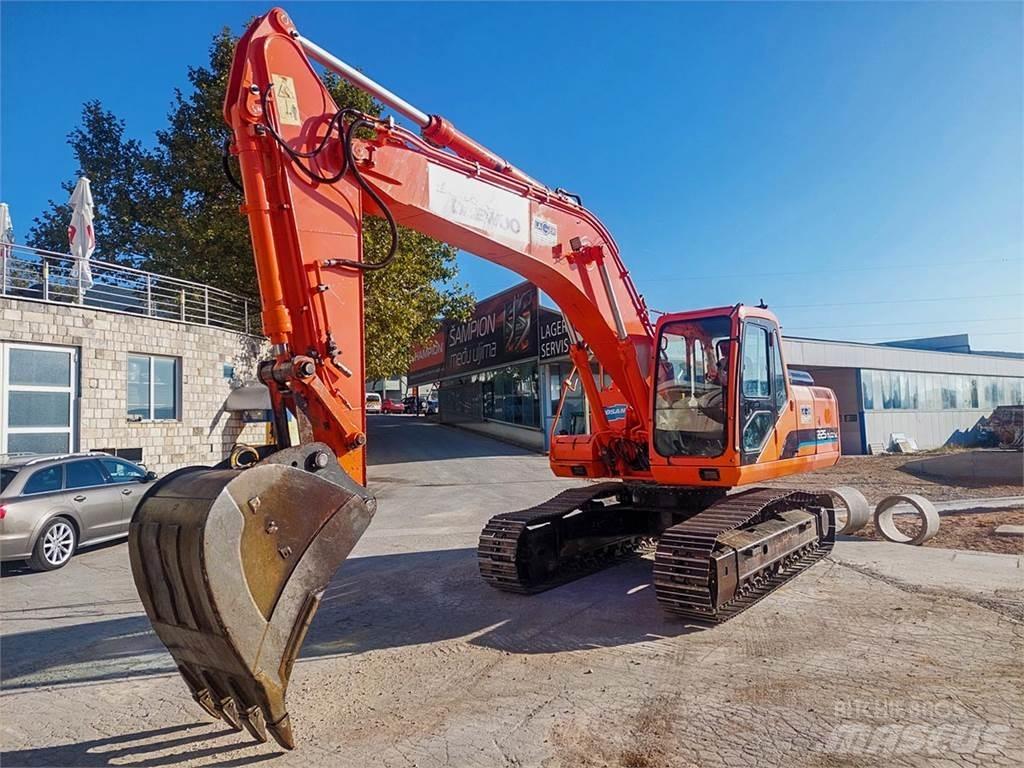 Doosan SOLAR 225NLC-V Гусеничные экскаваторы
