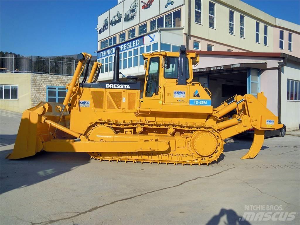 Dressta TD-25M Гусеничные бульдозеры