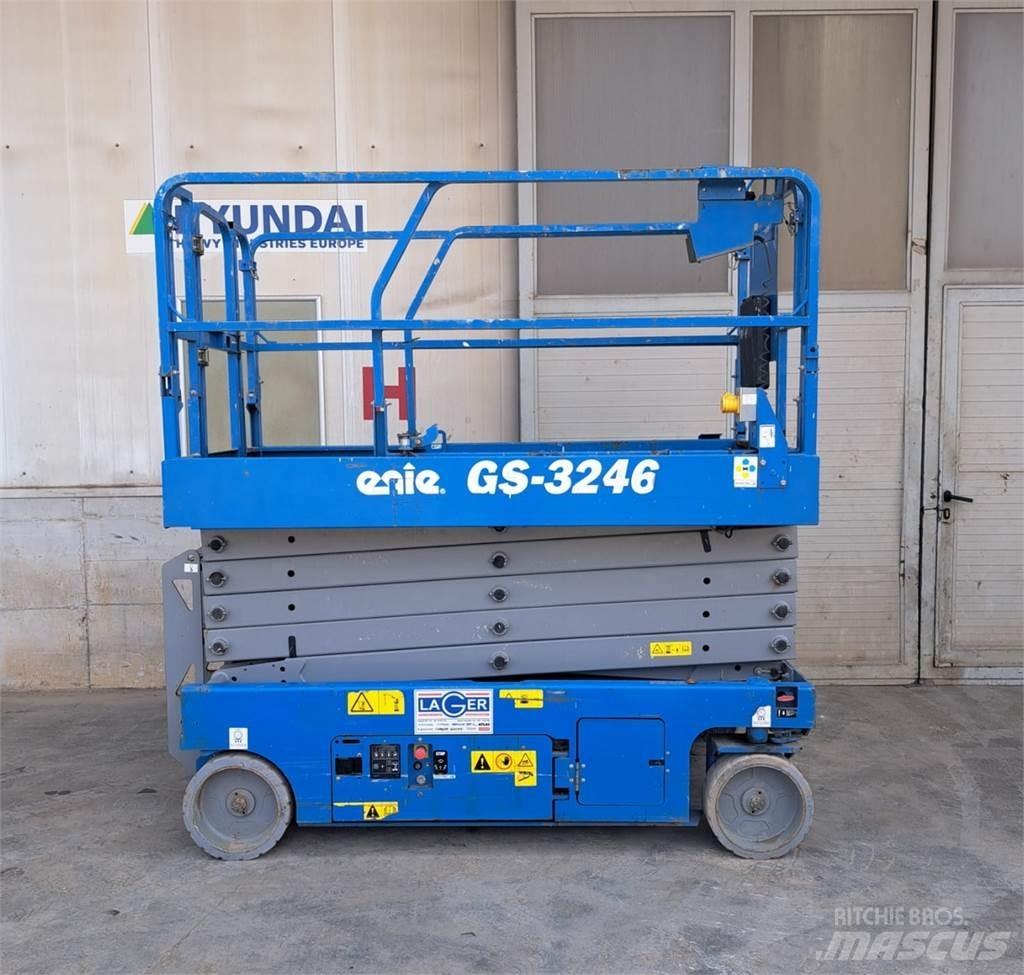 Genie GS3246 Коленчатые подъемники