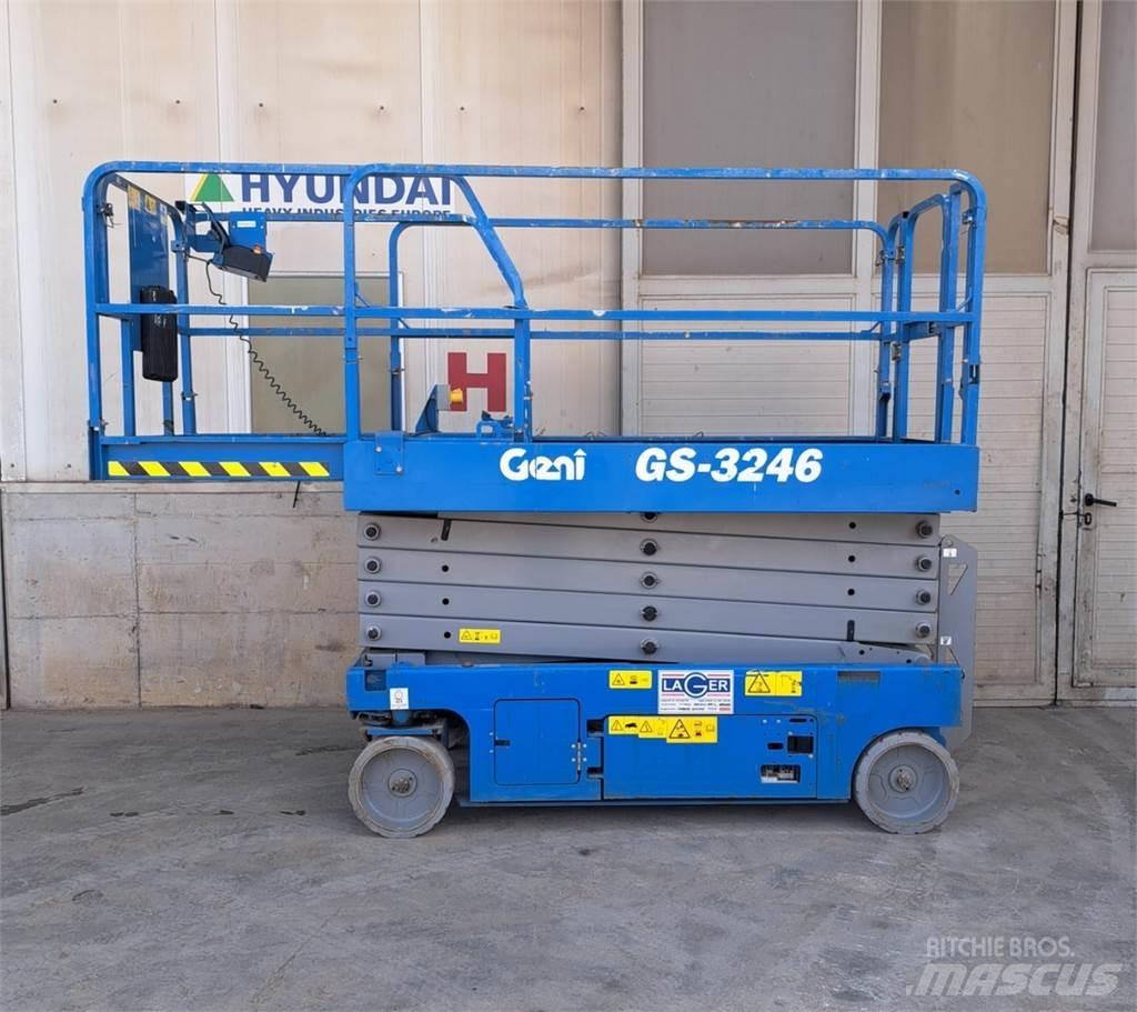 Genie GS3246 Коленчатые подъемники