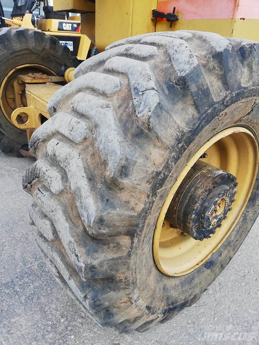 Grove AMZ 66 XT Коленчатые подъемники