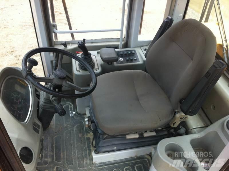 Hyundai HL770-7 Фронтальные погрузчики