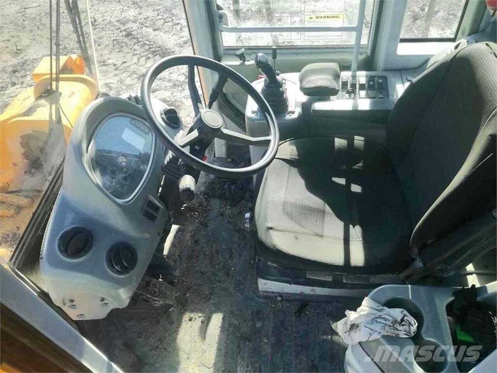 Hyundai HL770-7 Фронтальные погрузчики