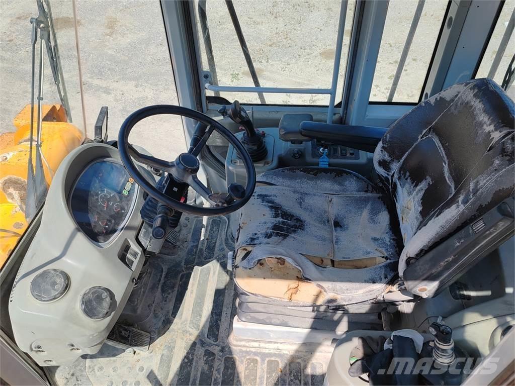 Hyundai HL770-7A Фронтальные погрузчики