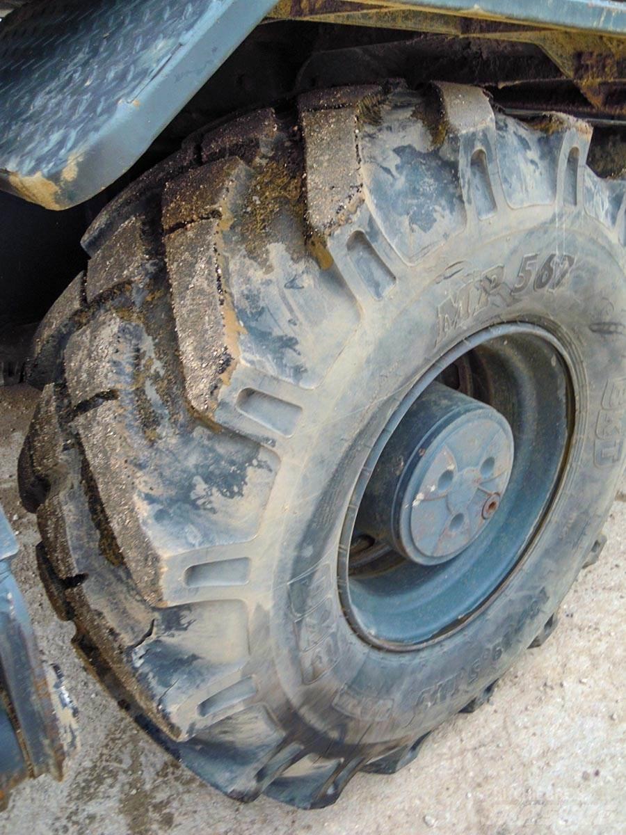Hyundai R140W-9 Колёсные экскаваторы