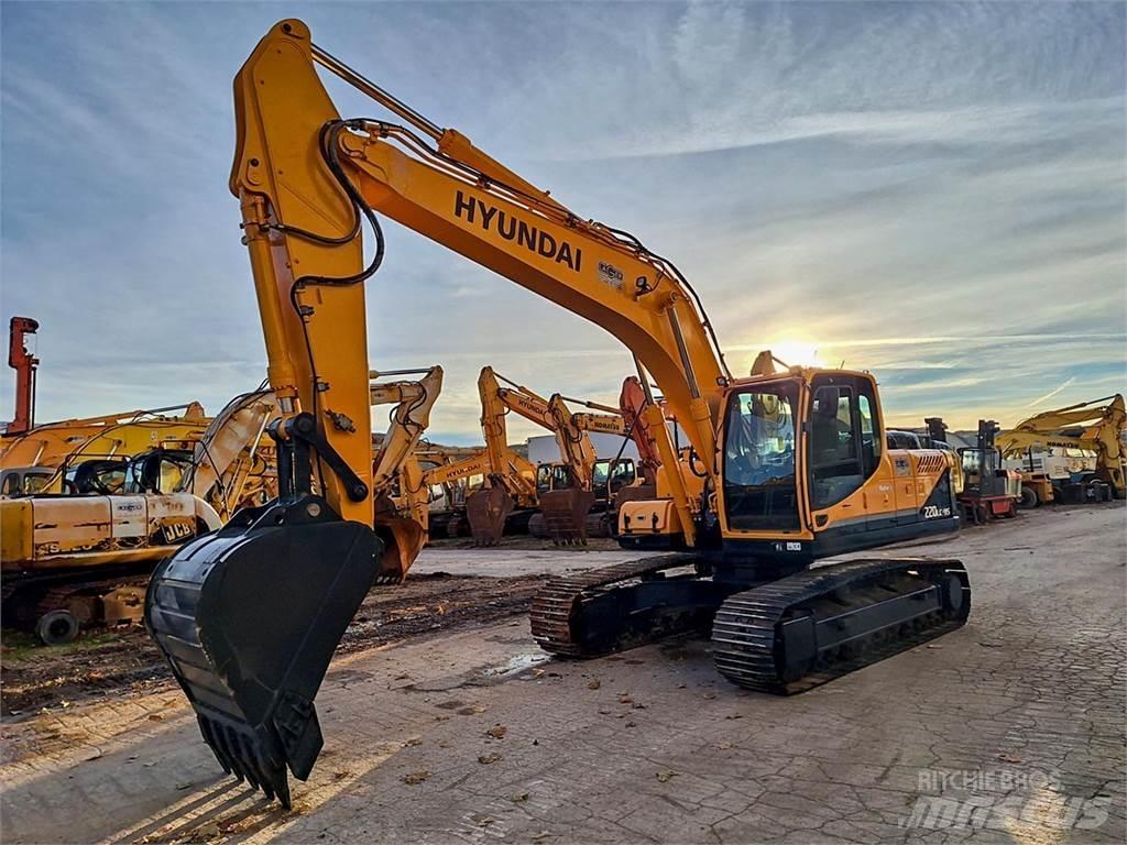 Hyundai R220LC-9S Гусеничные экскаваторы