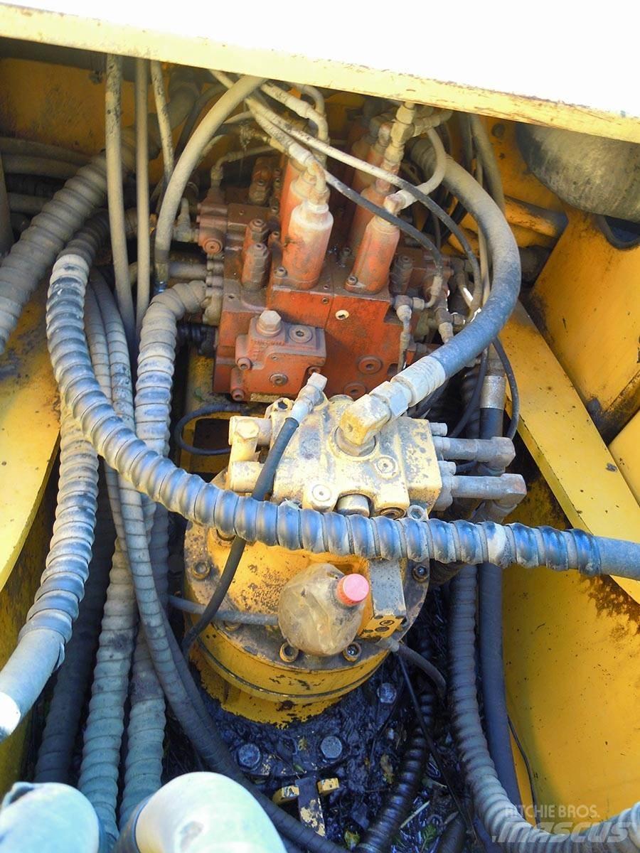 Hyundai R250NLC-7 Гусеничные экскаваторы