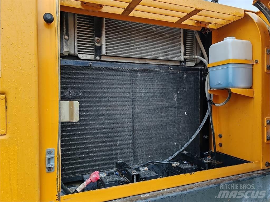 Hyundai R250NLC-7A Гусеничные экскаваторы