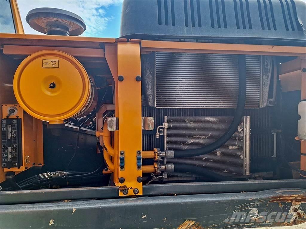 Hyundai R330LC-9 Гусеничные экскаваторы