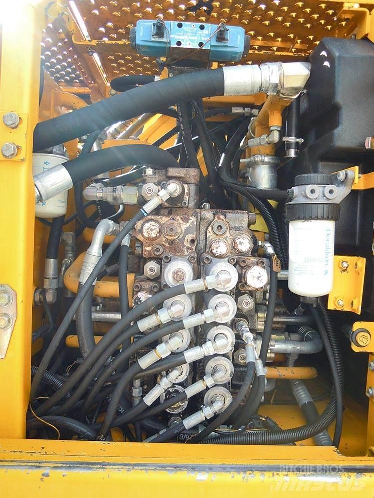 JCB JZ255NC Гусеничные экскаваторы