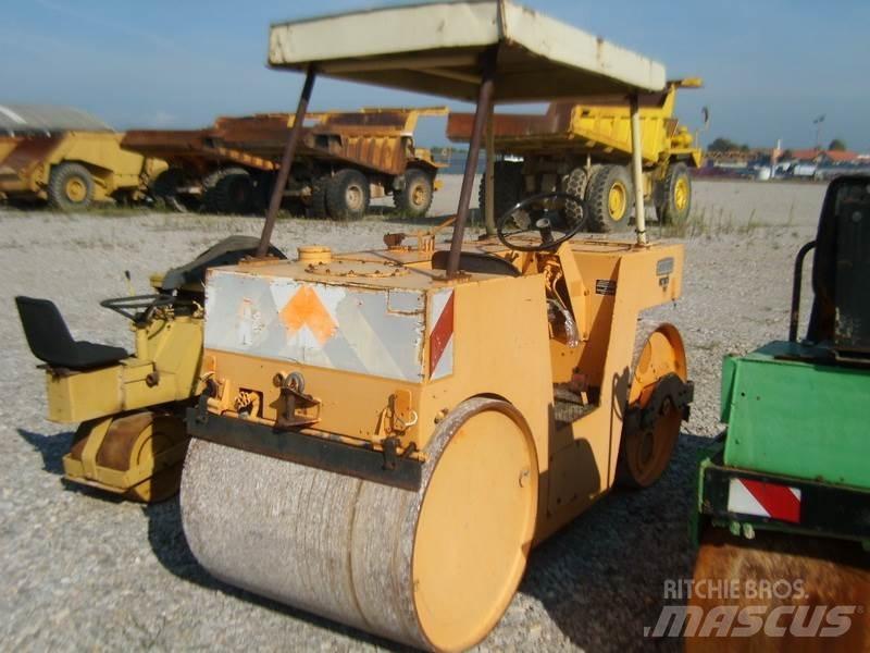 Kaelble 3WTV Катки тротуарные