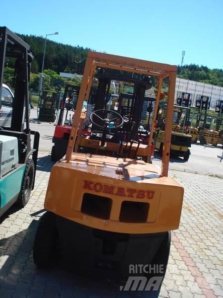 Komatsu FG25L-7 Другие складские механизмы