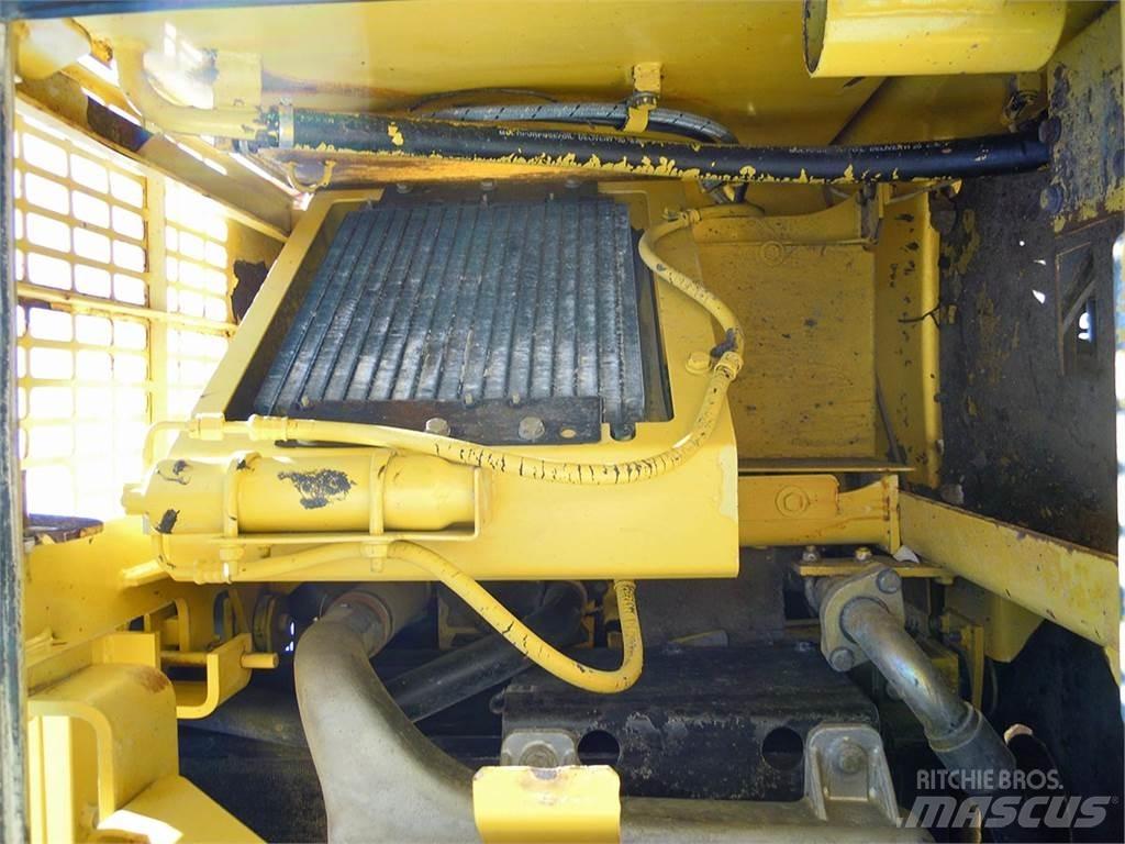 Komatsu PC340NLC-6K Гусеничные экскаваторы