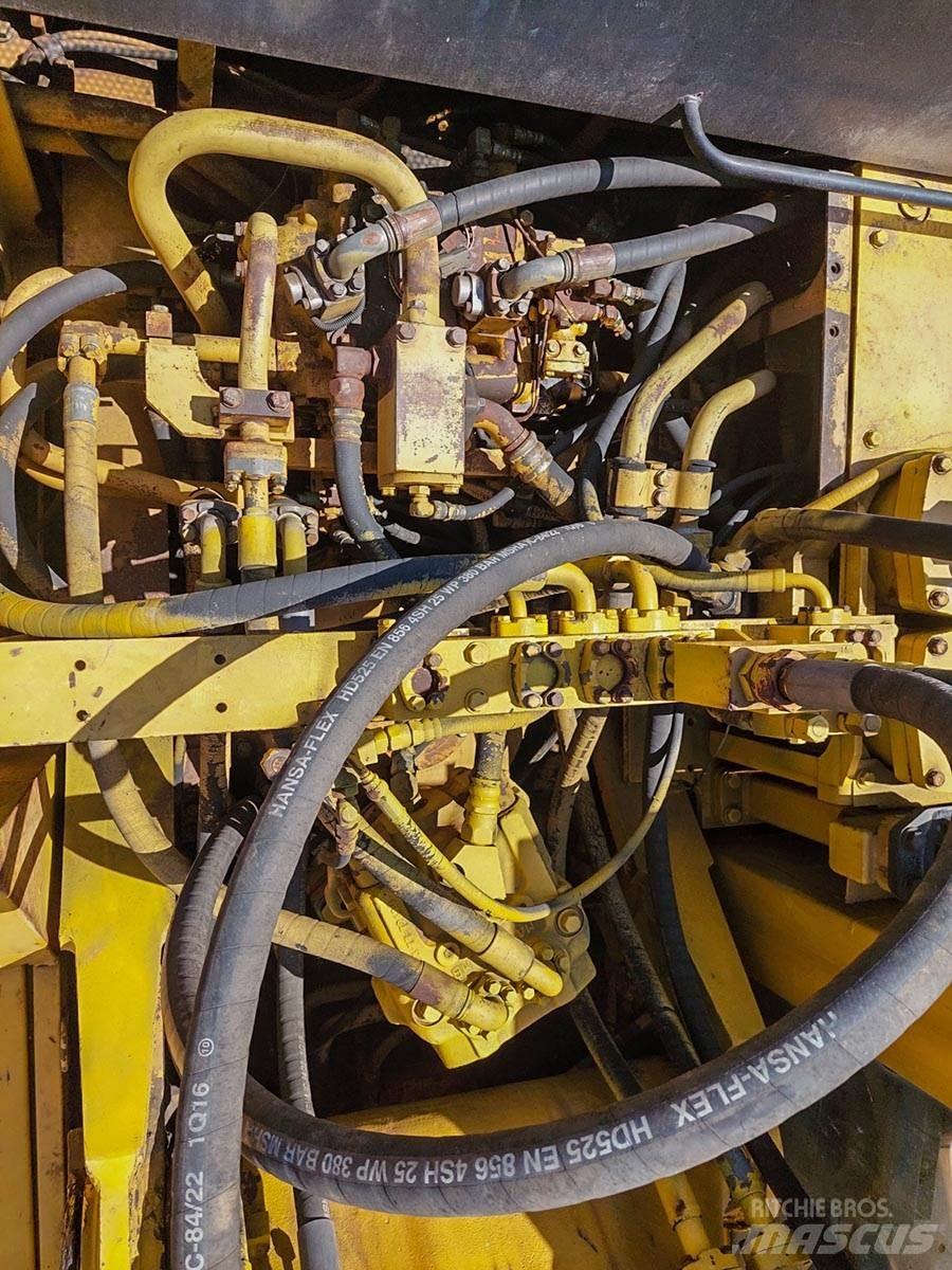 Komatsu PC400LC Гусеничные экскаваторы