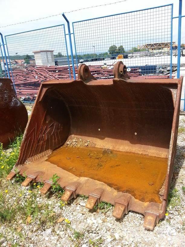  KORPA / BUCKET 1350mm Строительная техника - Другие