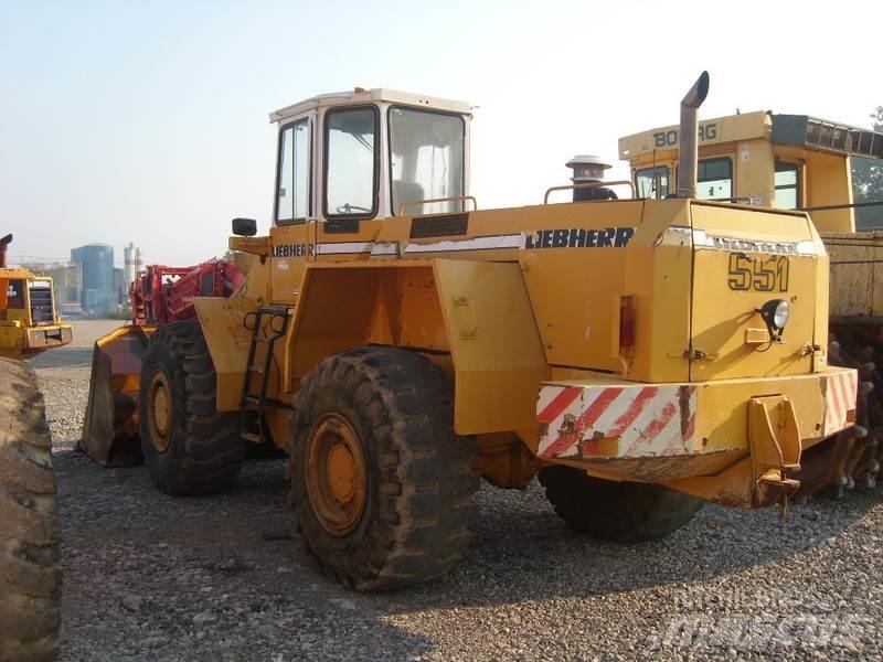 Liebherr L 551 Фронтальные погрузчики