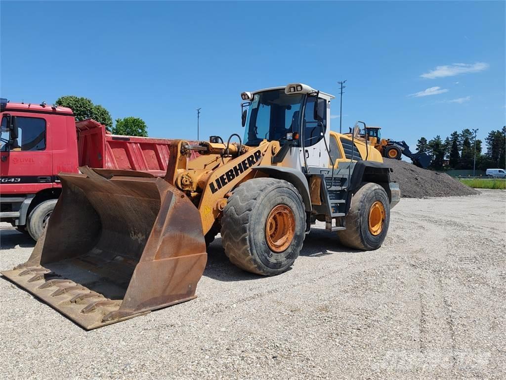 Liebherr L566 Фронтальные погрузчики