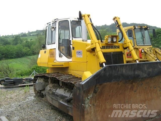 Liebherr PR 732 L Гусеничные бульдозеры